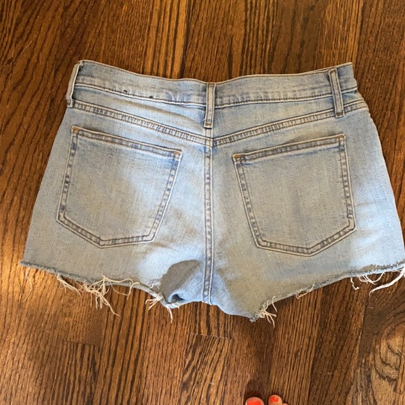Gap jean shorts - Picture 2 of 2